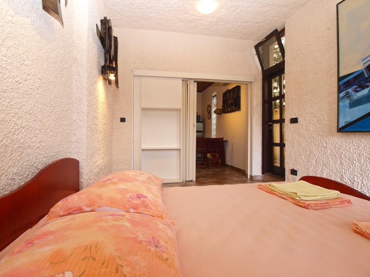 Apartments Nenad 1720 Premantura Kültér fotó